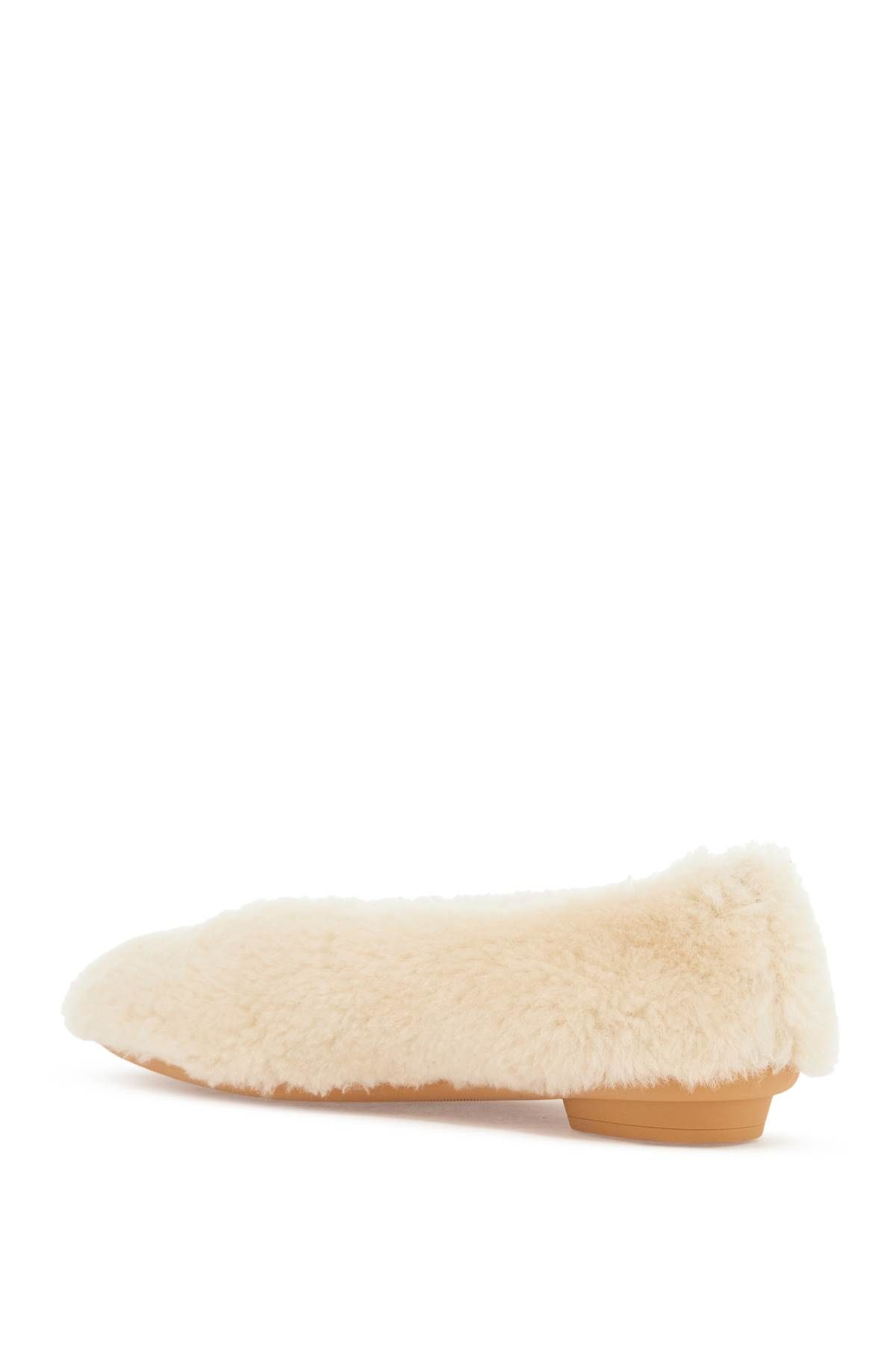 Shop Ferragamo Shearling Ballet Flats In Neutro