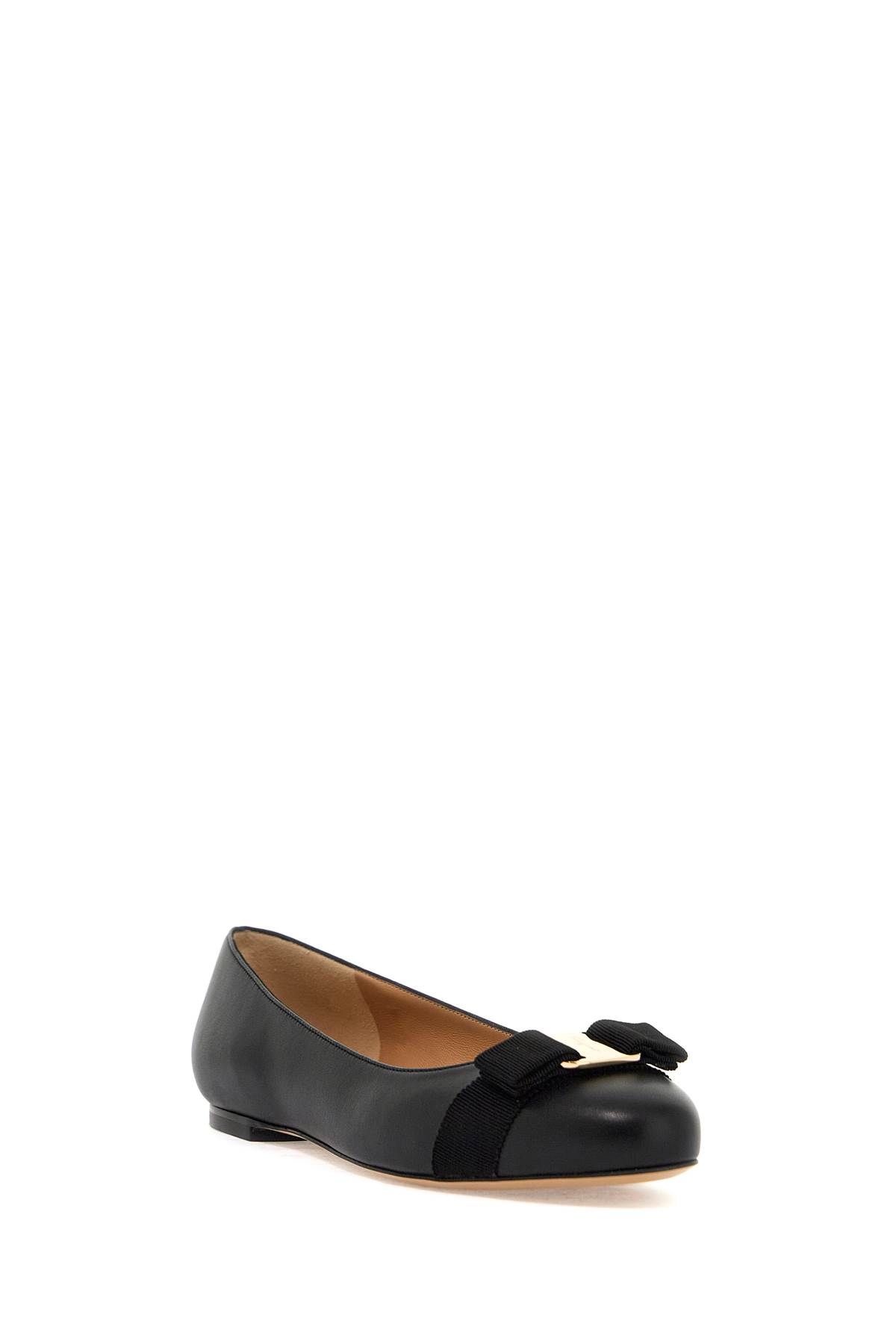 Shop Ferragamo Varina Ballet Flats In Black