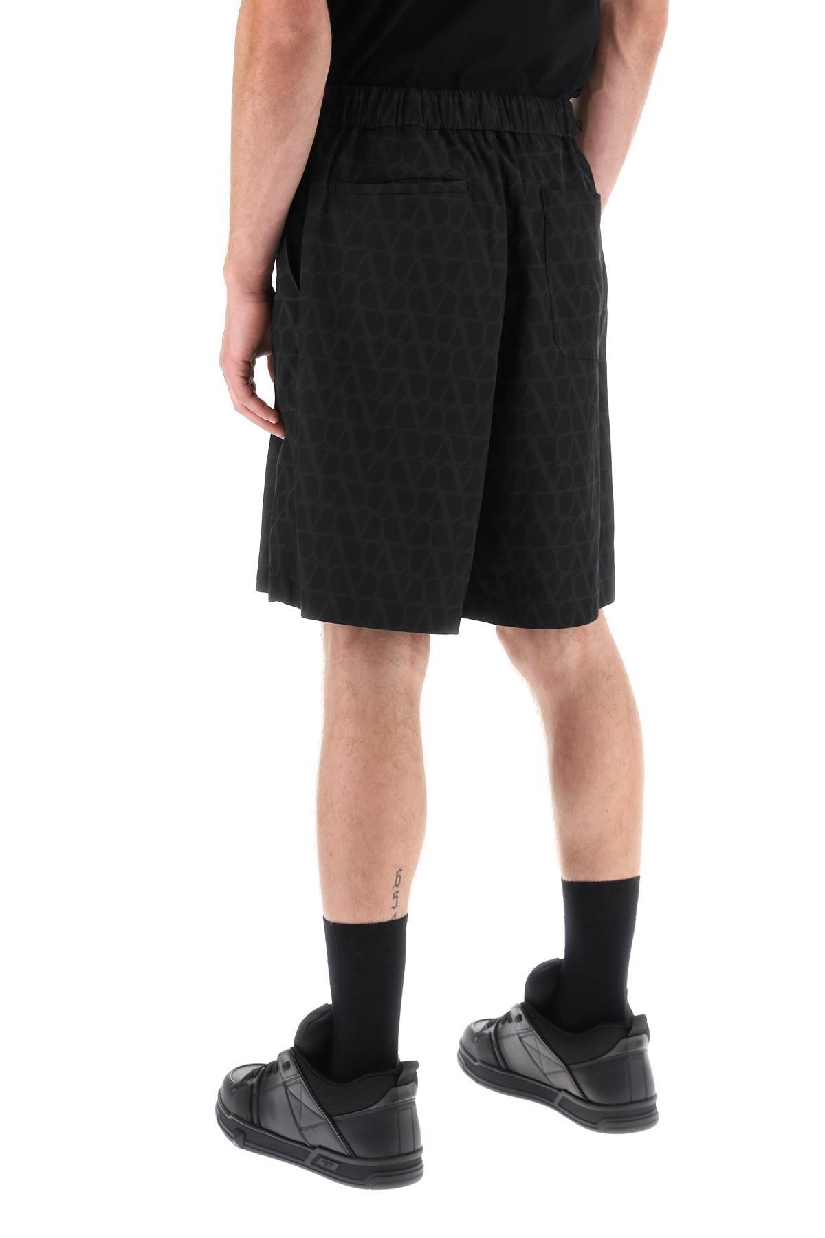 Shop Valentino Shorts With Toile Iconographe Motif In Black