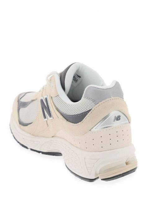 new balance sneakers 2002r
