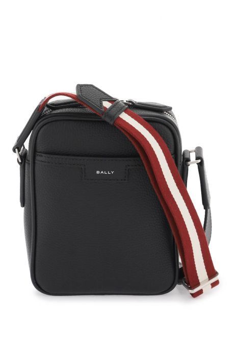 bally :

shoulder bag with strap