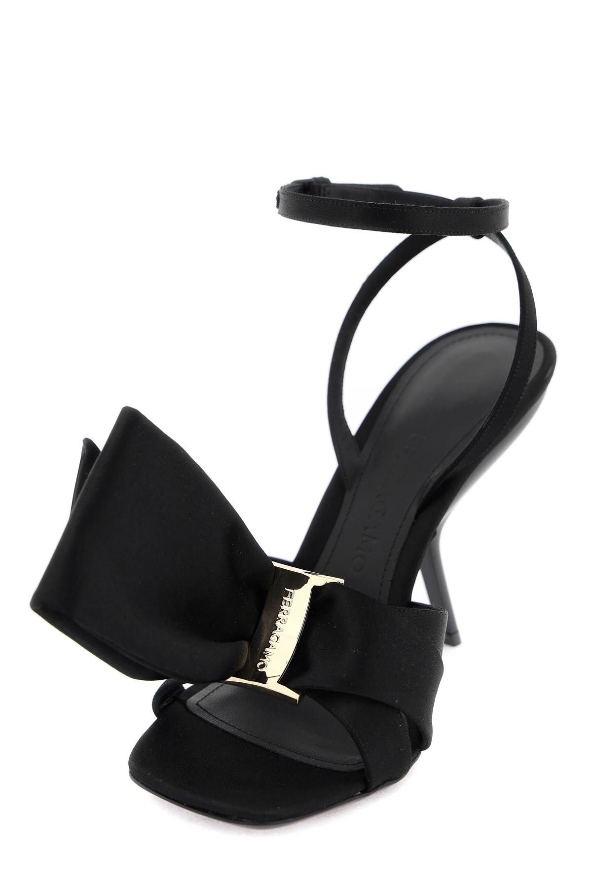 FERRAGAMO sandals with asymmetric bow - Woman | Residenza 725