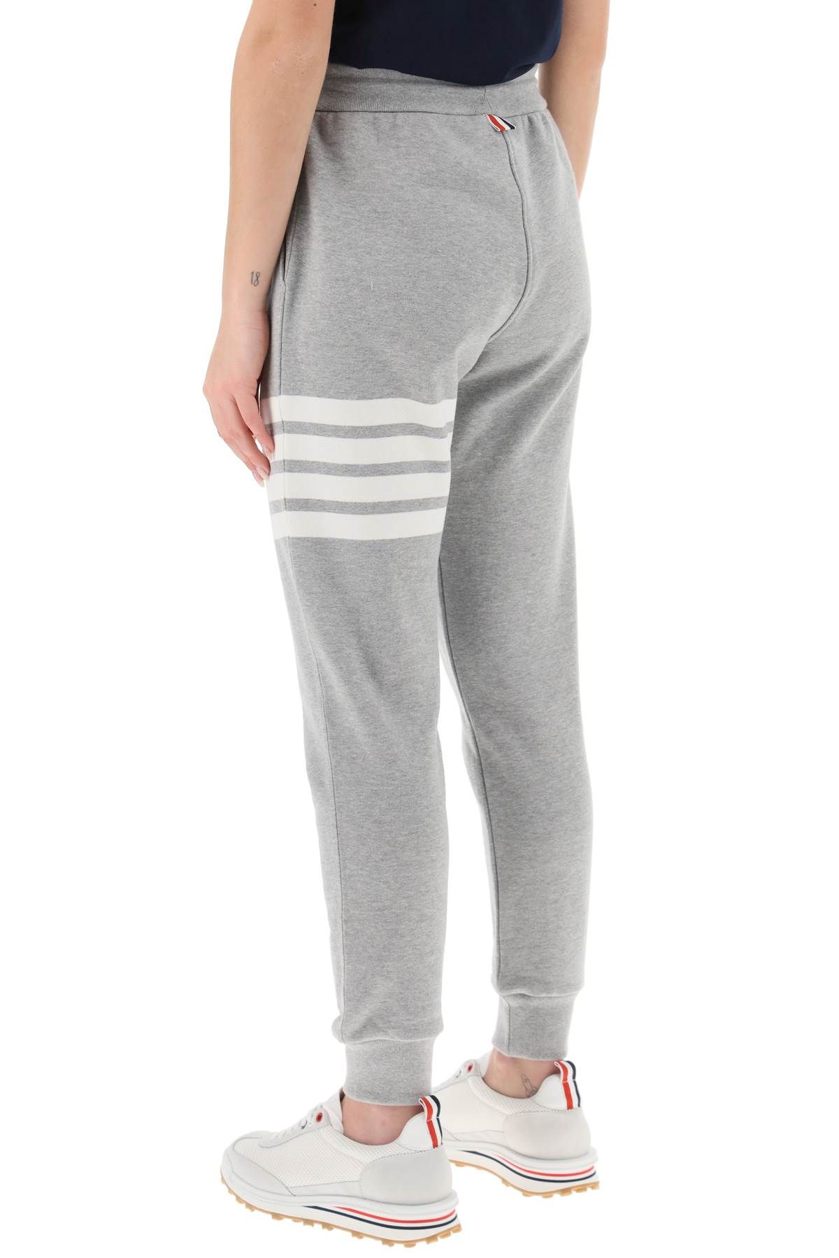 Shop Thom Browne 4-bar Sweatpants In Grey