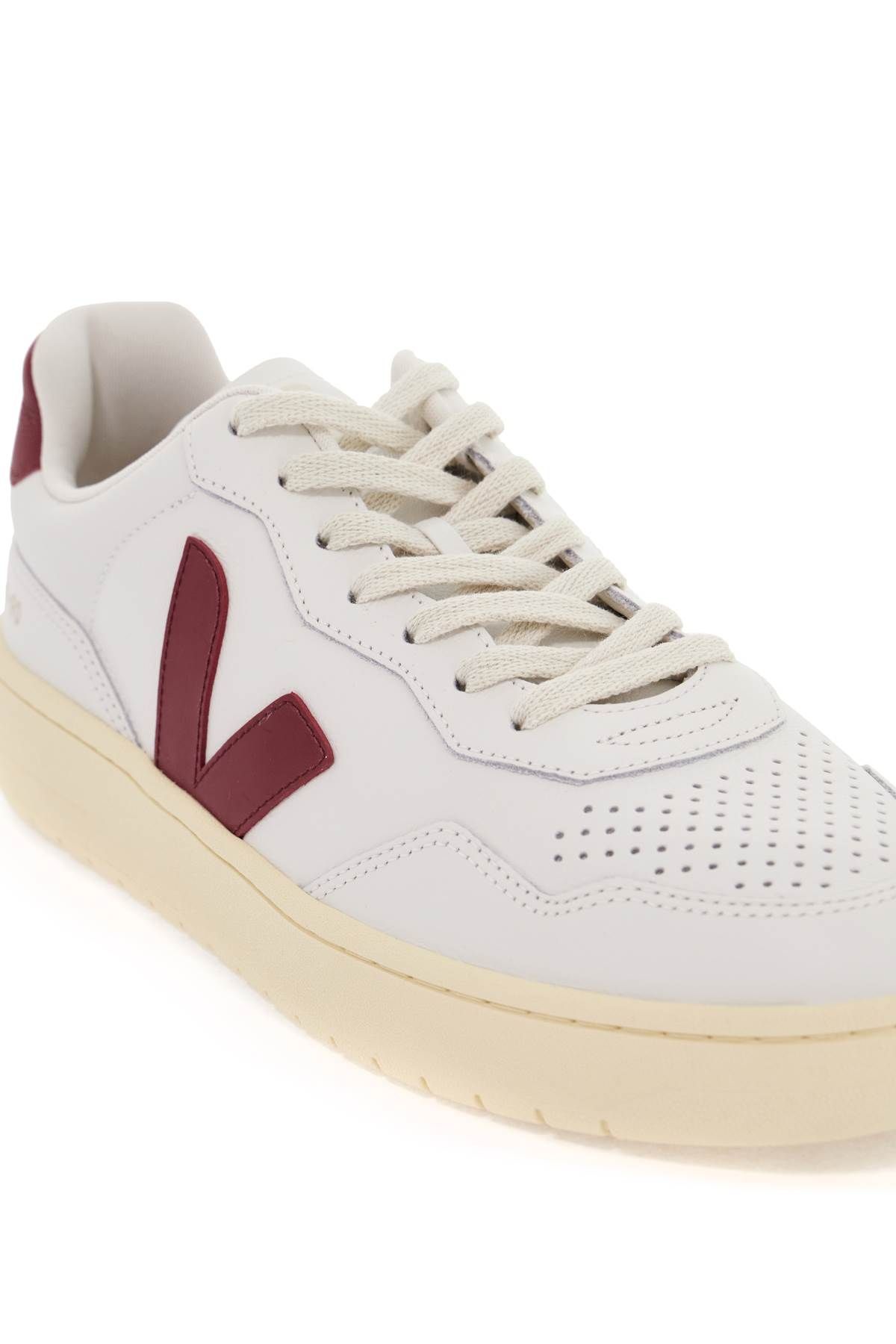 Shop Veja Leather V-90 Sne In White