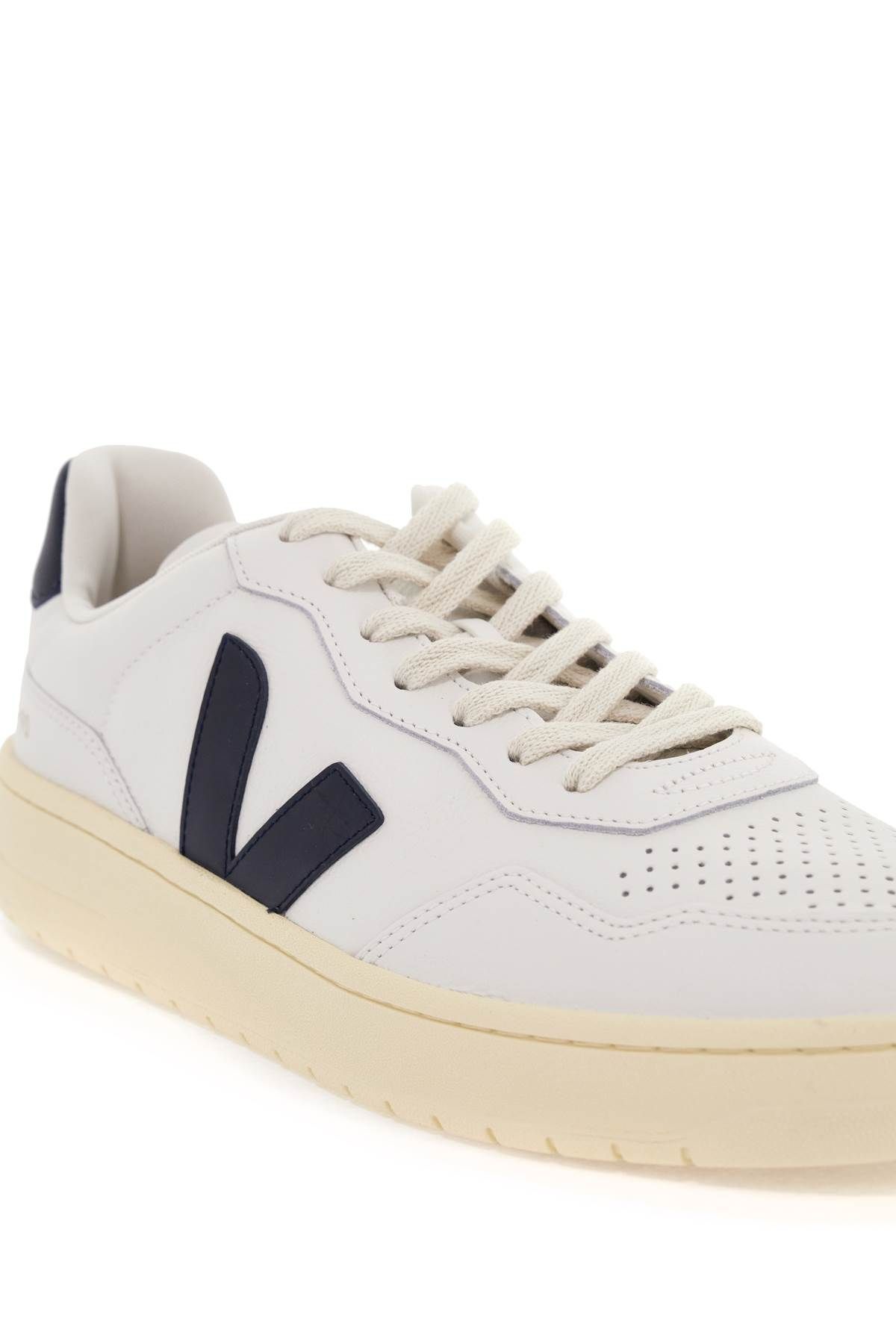 Shop Veja Leather V-90 Sne In White