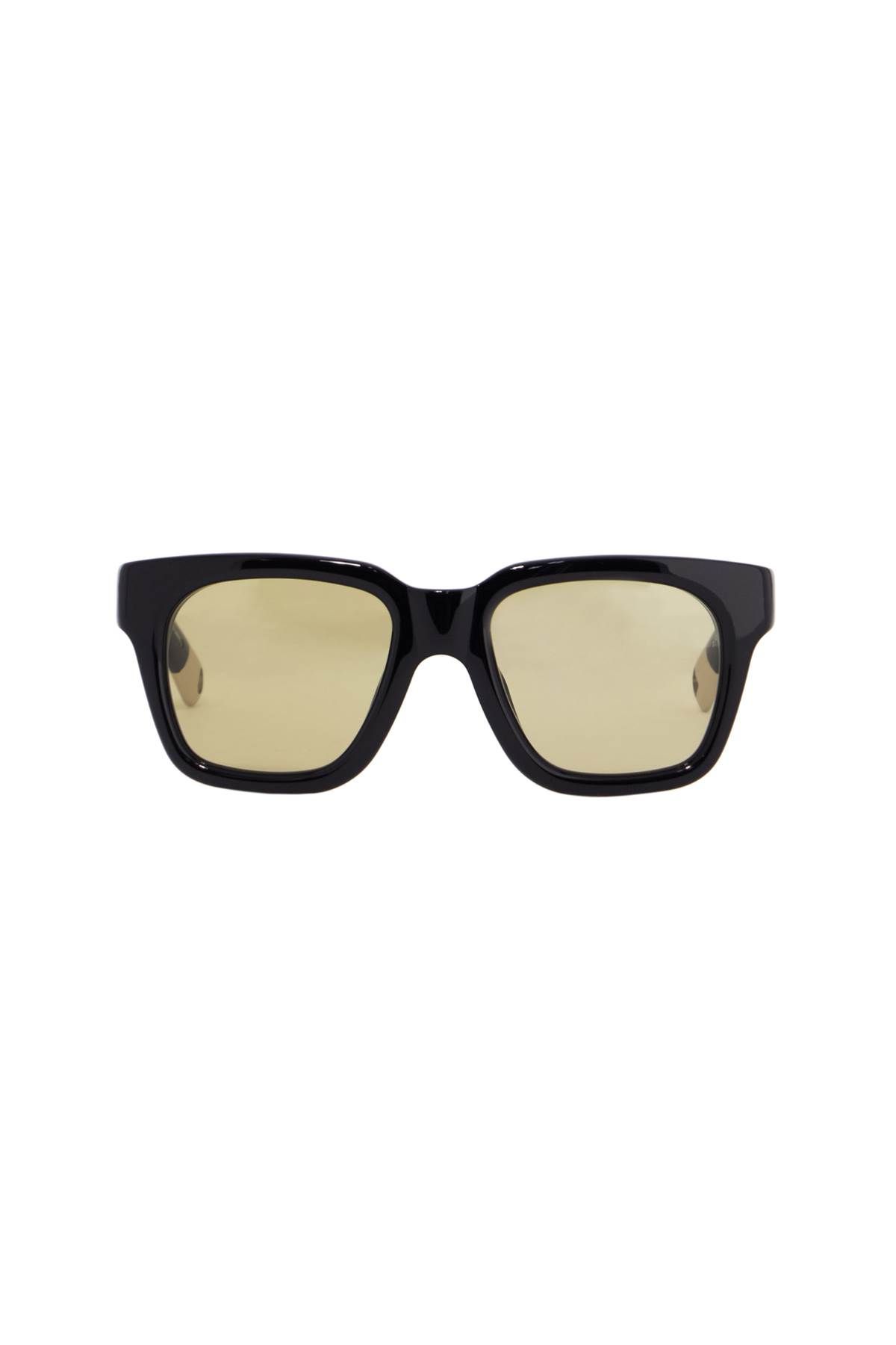 Shop Jacquemus Cute Sunglasses For Summer In Black