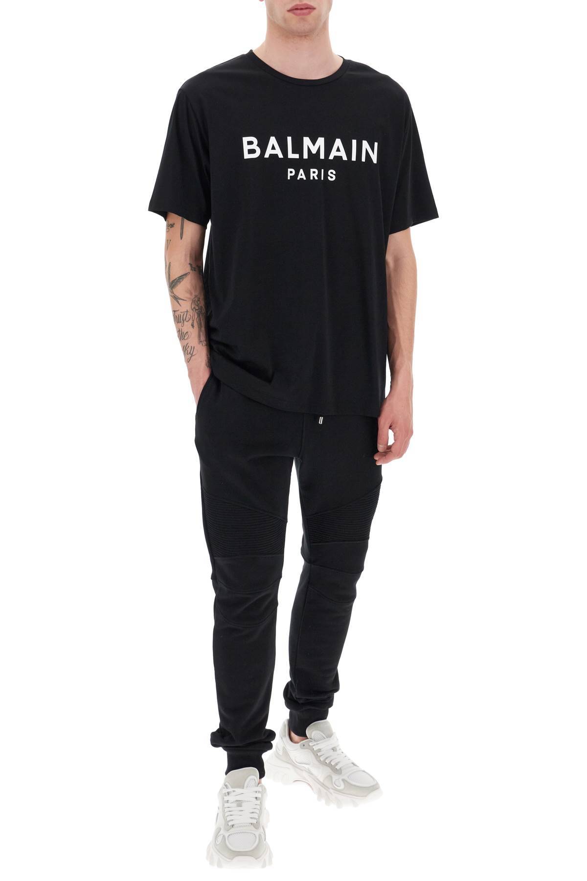 Shop Balmain Logo Print T-shirt In Black