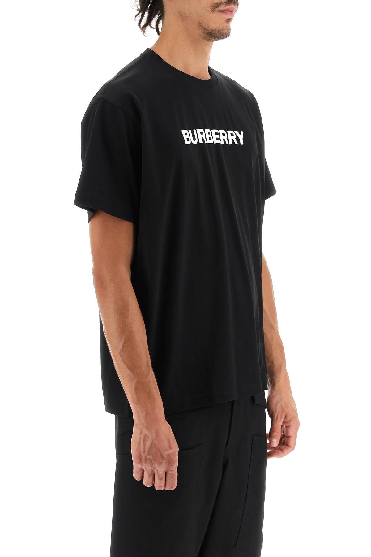 Shop Burberry Harriston Replen T-shirt With Logo Print In Black