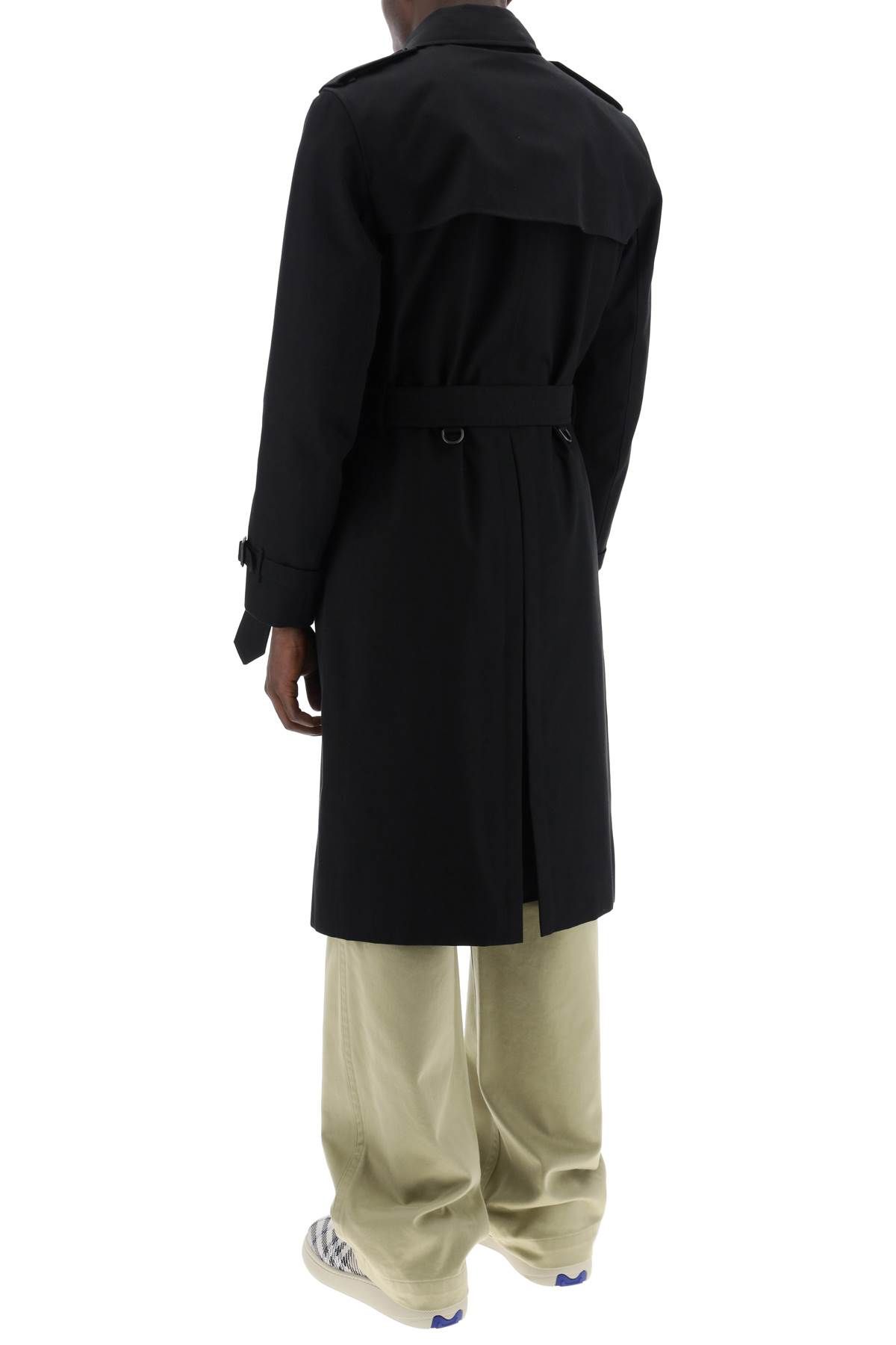 Shop Burberry Heritage Kensington Trench In Black